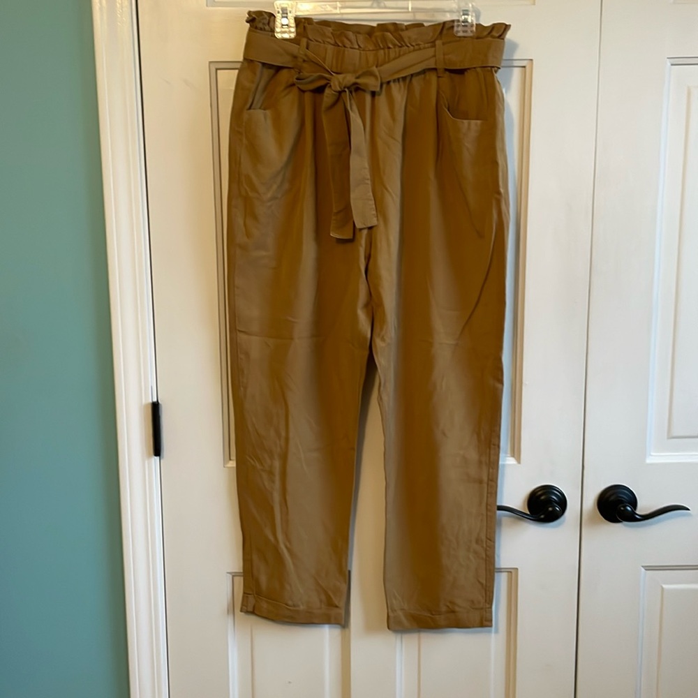 Paper bag waist pants